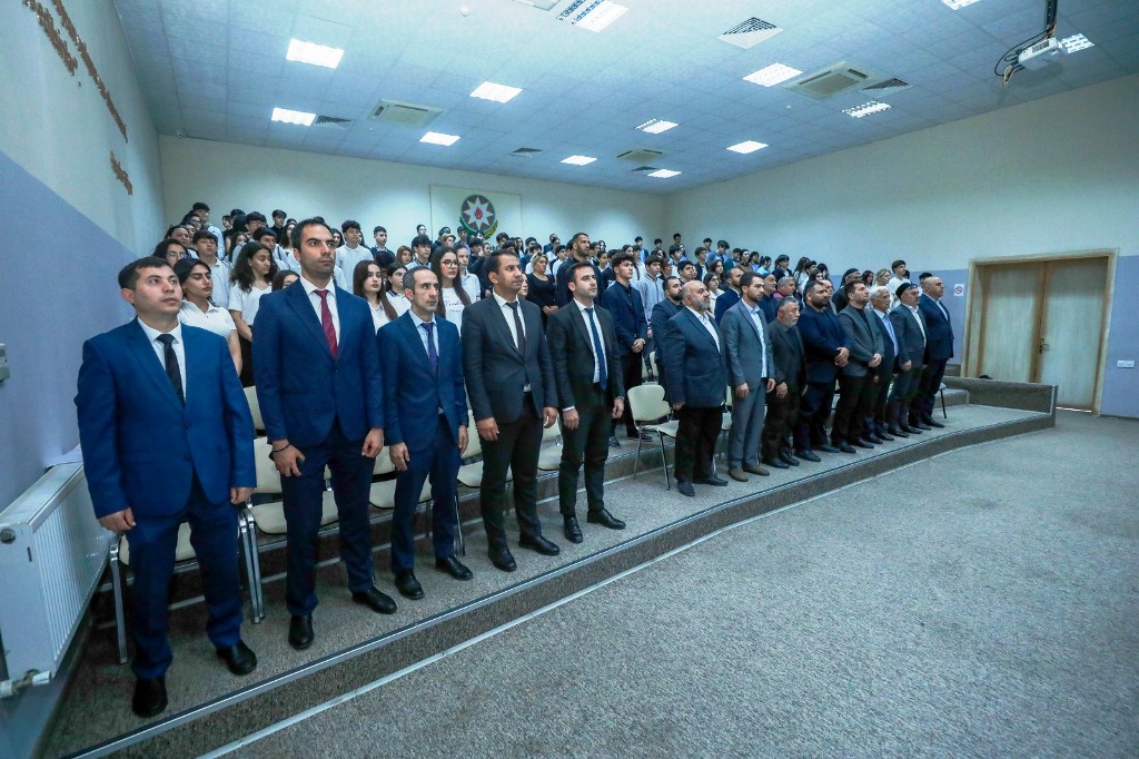 “Müasir dövrdə informasiya mühiti və sosial çağırışlar fonunda gənclər arasında mənəvi dəyərlər” mövzusunda tədbir keçirilib (FOTO)