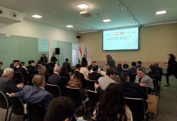 Bakıda Azərbaycan-Tacikistan biznes-forumu keçirilir (FOTO)
