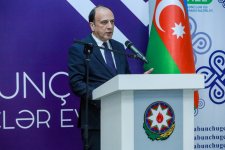 “Müasir dövrdə informasiya mühiti və sosial çağırışlar fonunda gənclər arasında mənəvi dəyərlər” mövzusunda tədbir keçirilib (FOTO)
