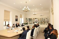 Bakı Şəhər İcra Hakimiyyətində Dubaydan gələn nümayəndə heyətləri ilə görüşlər keçirilib (FOTO)