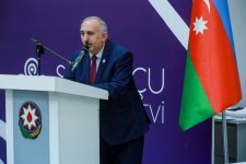 “Müasir dövrdə informasiya mühiti və sosial çağırışlar fonunda gənclər arasında mənəvi dəyərlər” mövzusunda tədbir keçirilib (FOTO)