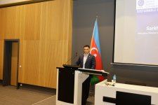 UNEC-də “Biznesin dayanıqlı artımı və inkişafı” mövzusunda beynəlxalq elmi simpozium keçirilib
