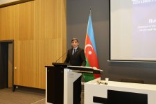 UNEC-də “Biznesin dayanıqlı artımı və inkişafı” mövzusunda beynəlxalq elmi simpozium keçirilib