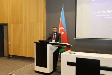 UNEC-də “Biznesin dayanıqlı artımı və inkişafı” mövzusunda beynəlxalq elmi simpozium keçirilib