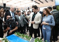 Heydər Əliyev Fondunun vitse-prezidenti Leyla Əliyeva və Bakı Media Mərkəzinin rəhbəri Arzu Əliyeva "Urban Expo" sərgisi ilə tanış olublar (FOTO)