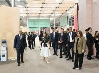Heydər Əliyev Fondunun vitse-prezidenti Leyla Əliyeva və Bakı Media Mərkəzinin rəhbəri Arzu Əliyeva "Urban Expo" sərgisi ilə tanış olublar (FOTO)