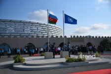 WUF13: Azərbaycanın və BMT-nin bayraqlarının endirilməsi mərasimi keçirildi (FOTO)