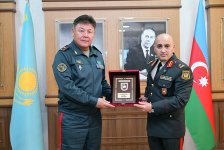 Azərbaycan və Qazaxıstan arasında hərbi təhsil əməkdaşlığı müzakirə edilib (FOTO)