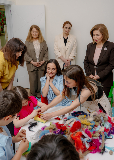 Leyla Əliyeva və Alona Əliyeva Sosial Reabilitasiya Mərkəzini ziyarət ediblər (FOTO)