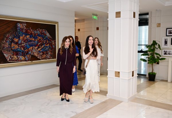 Leyla Əliyeva və Alona Əliyeva SƏNƏT Uşaq Musiqi və İncəsənət Mərkəzində təşkil olunan konsert proqramını izləyiblər (FOTO)