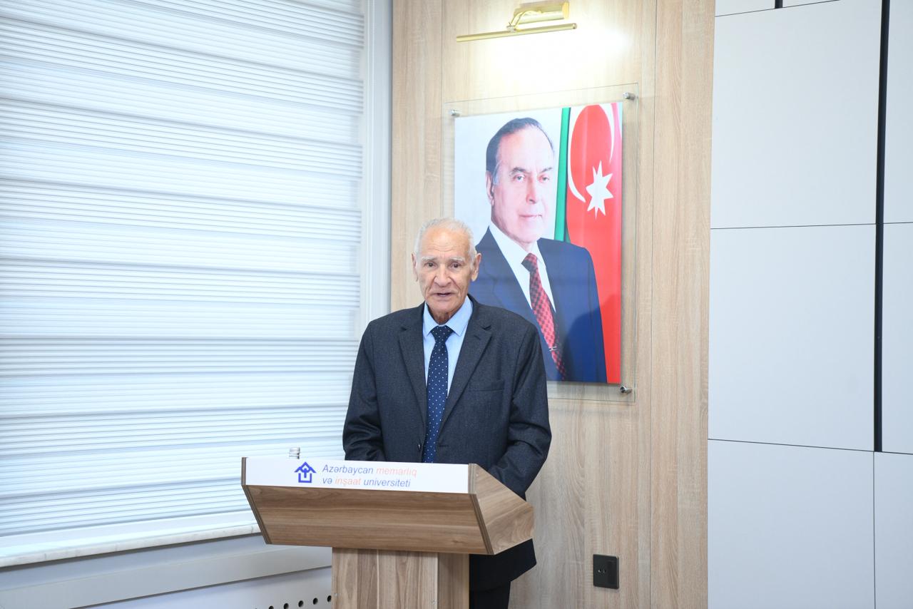 AzMİU-da dil, milli kimlik və tarixi şüura həsr olunmuş nüfuzlu elmi seminar keçirilib (FOTO)