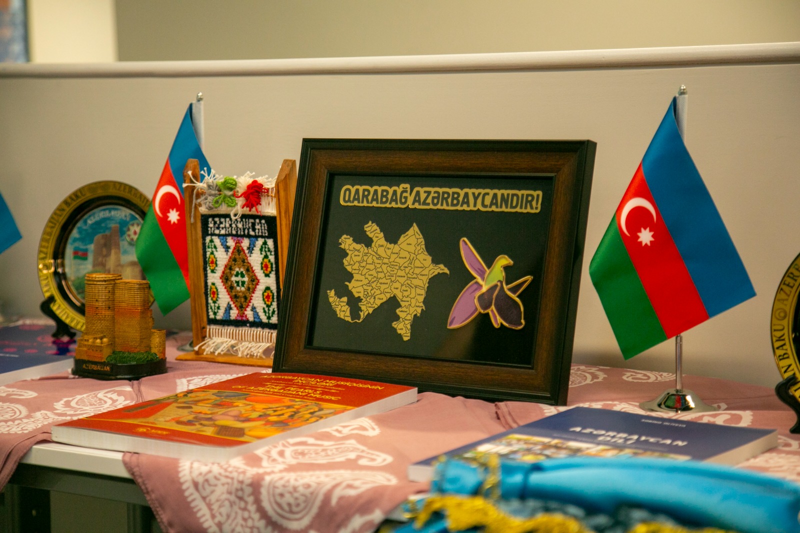 Birləşmiş Krallıqdakı Azərbaycanlı Gənclərin I Forumu geniş coğrafi təmsilçiliklə yadda qalıb (FOTO)
