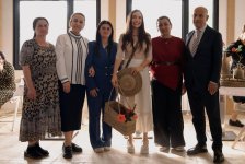 Leyla Əliyeva Masallıda həsirçiliklə məşğul olan qadınlarla görüşüb (FOTO)