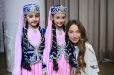 Leyla Əliyeva və Alona Əliyeva SƏNƏT Uşaq Musiqi və İncəsənət Mərkəzində təşkil olunan konsert proqramını izləyiblər (FOTO)