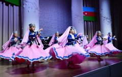 Leyla Əliyeva və Alona Əliyeva SƏNƏT Uşaq Musiqi və İncəsənət Mərkəzində təşkil olunan konsert proqramını izləyiblər (FOTO)