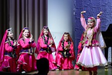 Leyla Əliyeva və Alona Əliyeva SƏNƏT Uşaq Musiqi və İncəsənət Mərkəzində təşkil olunan konsert proqramını izləyiblər (FOTO)