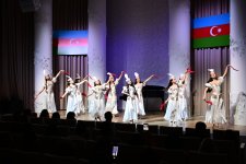 Leyla Əliyeva və Alona Əliyeva SƏNƏT Uşaq Musiqi və İncəsənət Mərkəzində təşkil olunan konsert proqramını izləyiblər (FOTO)
