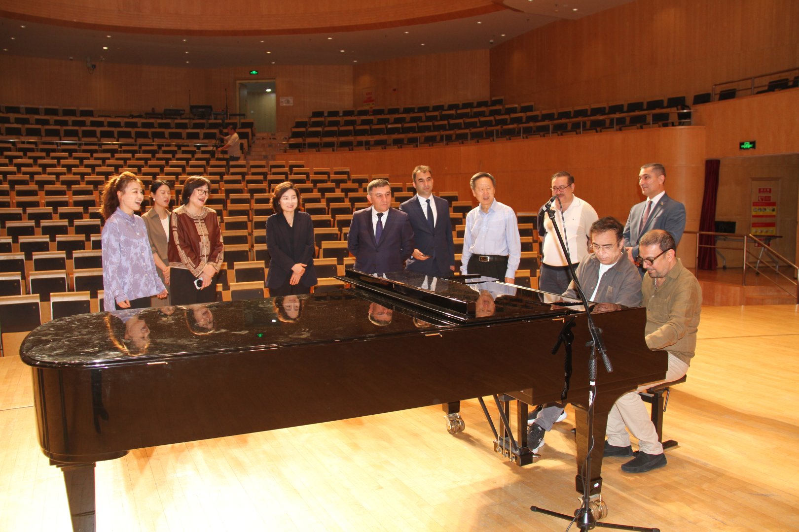 Heydər Əliyev Fondu və Çin Musiqi Konservatoriyası əməkdaşlıq sahələrini müzakirə edib (FOTO)