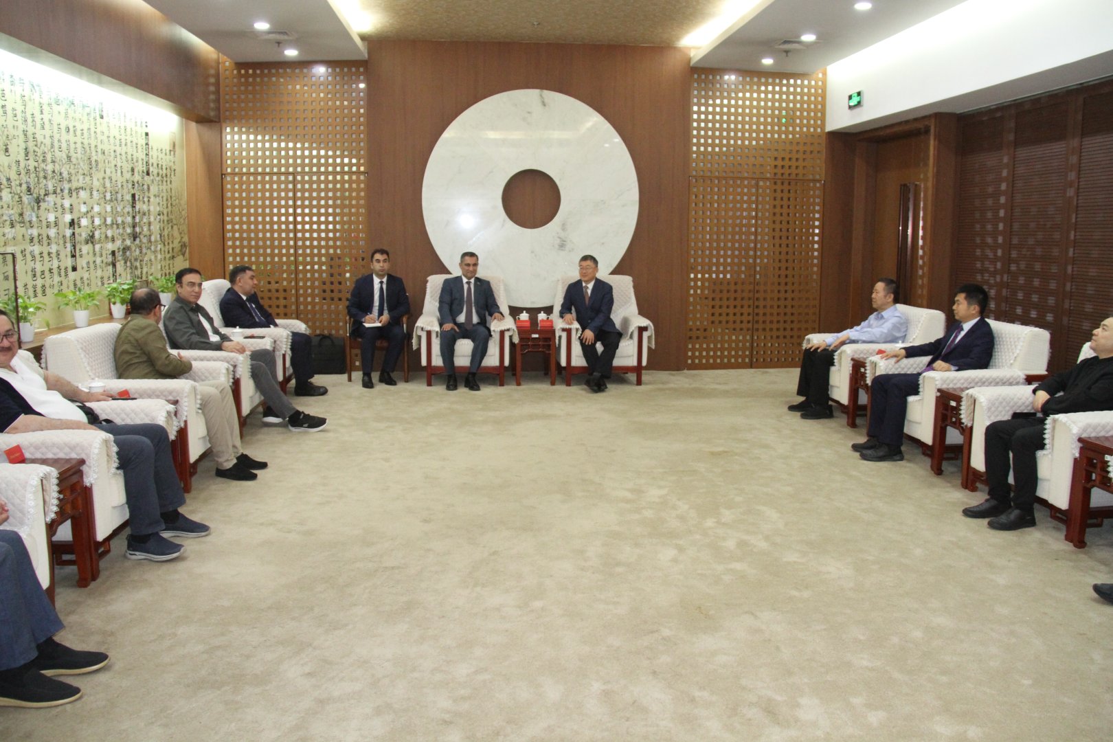 Heydər Əliyev Fondu və Çin Musiqi Konservatoriyası əməkdaşlıq sahələrini müzakirə edib (FOTO)