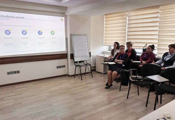 DGK Bakı-Tbilisi-Bakı qatarında çalışanlara xüsusi təlim keçdi (FOTO)