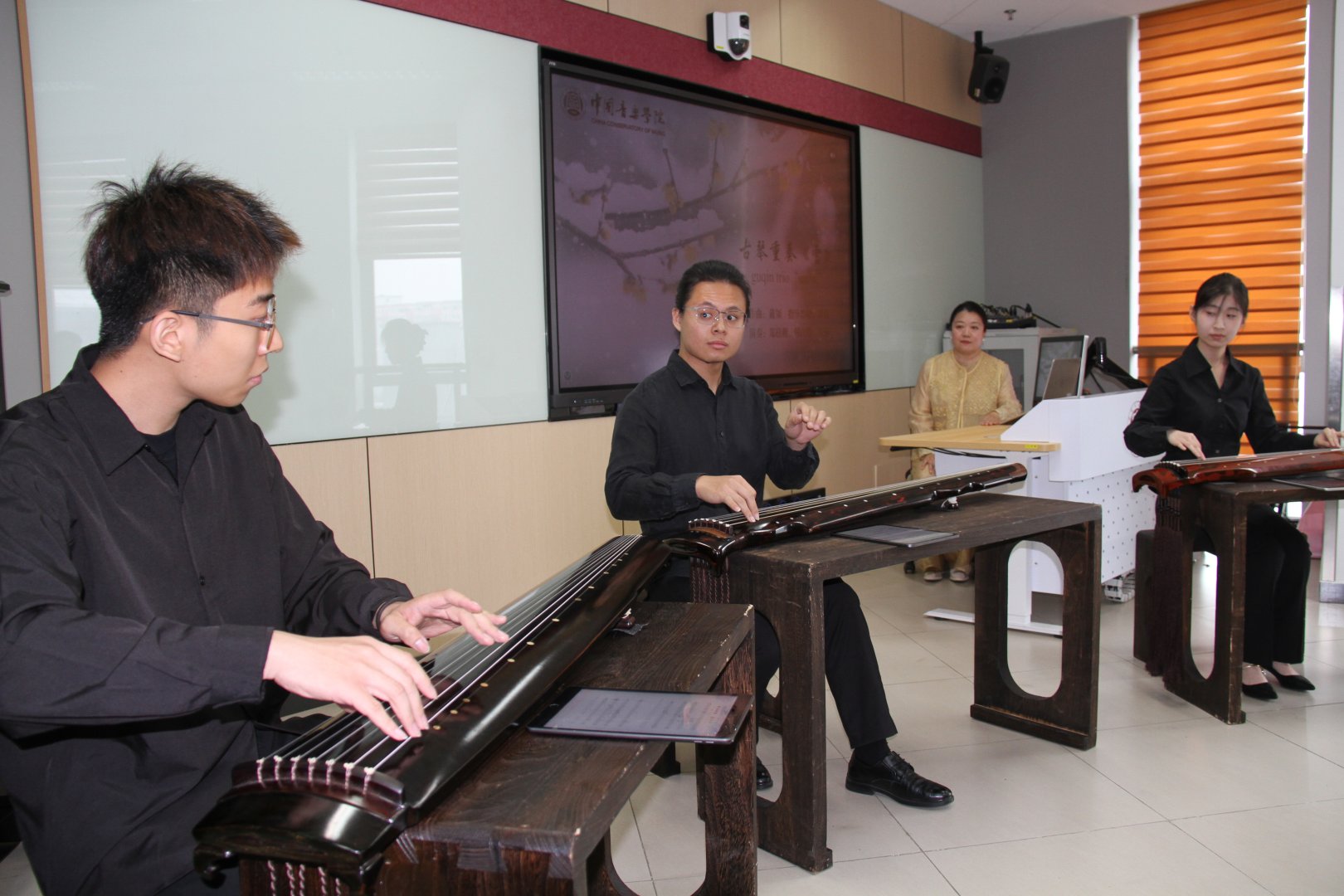 Heydər Əliyev Fondu və Çin Musiqi Konservatoriyası əməkdaşlıq sahələrini müzakirə edib (FOTO)