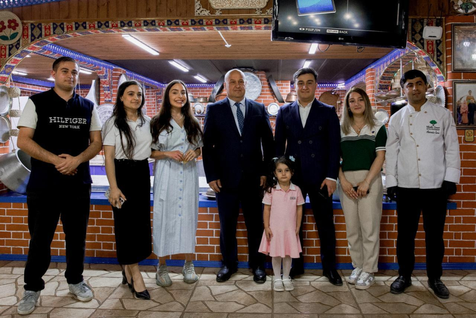 Leyla Əliyeva Lənkəranda “Yaşıl çay” fermer təsərrüfatı ilə tanış olub (FOTO)