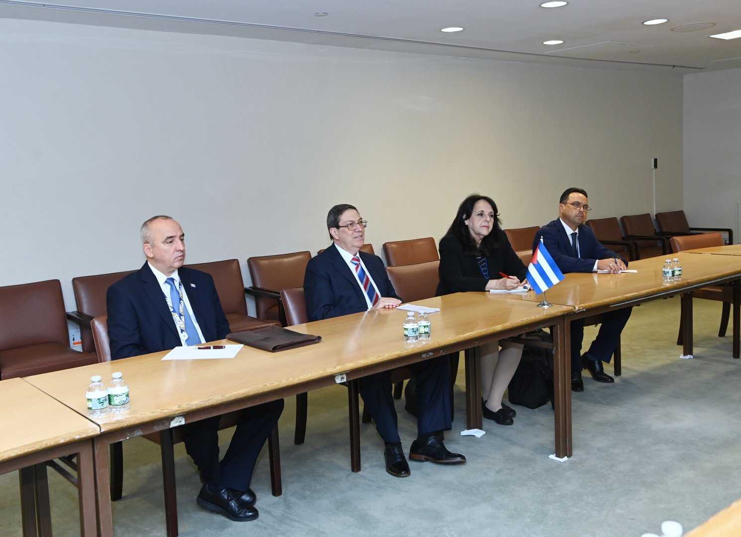 Azərbaycan və Kuba çoxtərəfli platformalarda əməkdaşlıq perspektivlərini müzakirə ediblər (FOTO)
