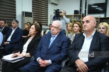 Mixail Qusman Azərbaycan Dillər Universitetinin fəxri professoru adına layiq görülüb (FOTO)
