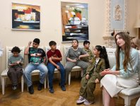 Alona Əliyeva Maqsud İbrahimbəyov Yaradıcılıq Mərkəzində uşaqlar üçün xeyriyyə ustad dərsində iştirak edib (FOTO)