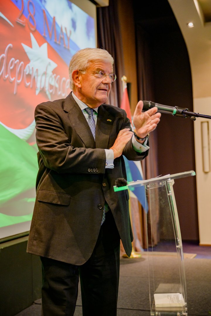 28 May - Müstəqillik Günü Niderlandda qeyd edilib (FOTO)