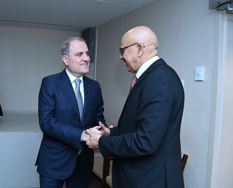Ceyhun Bayramov Bəhreynli həmkarı ilə BMT çərçivəsində əməkdaşlığı müzakirə edib (FOTO)