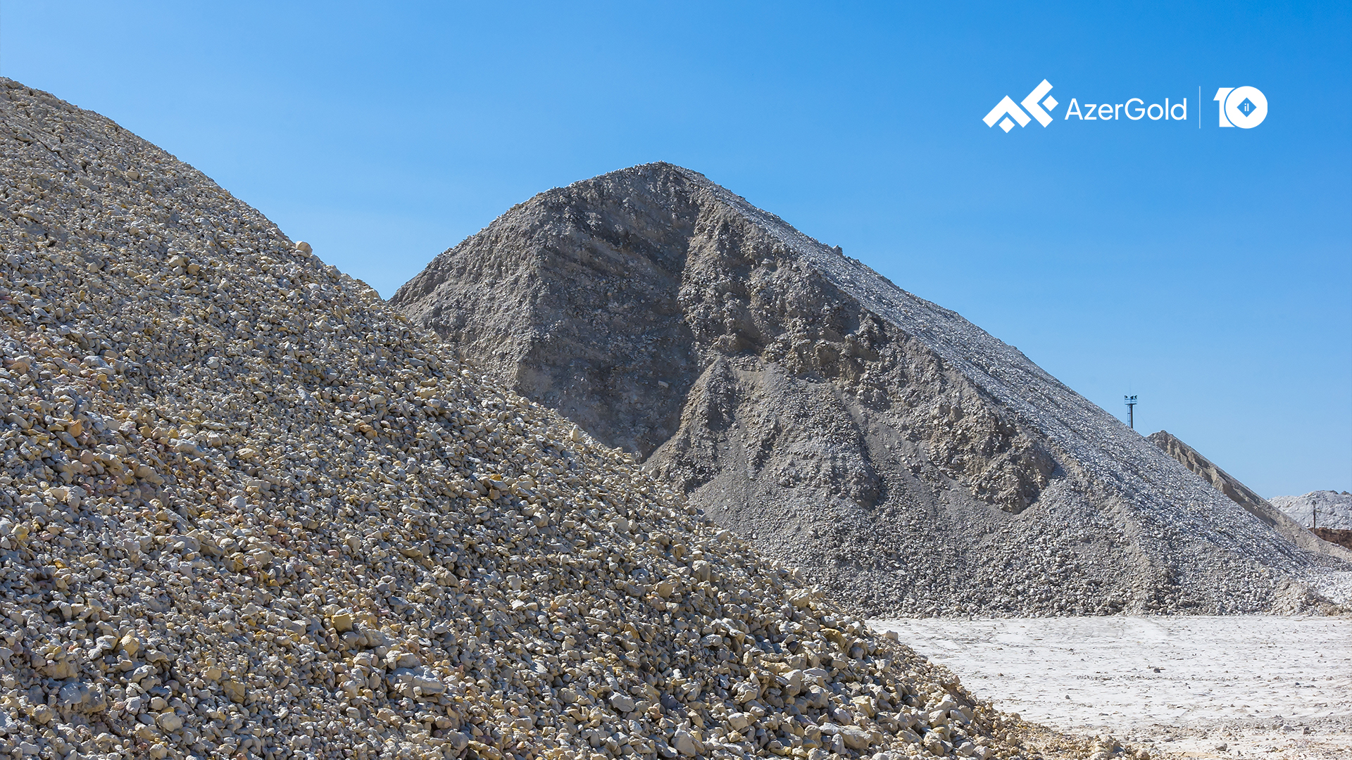 “AzerGold” QSC qeyri-filiz faydalı qazıntı sahələri üzrə fəaliyyətə başlayıb (FOTO)