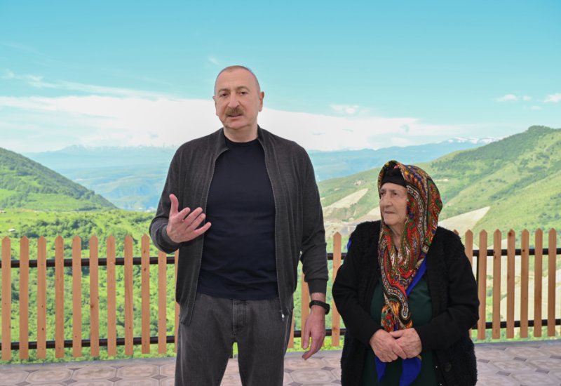 Prezident İlham Əliyev: Müstəqillik Günü hər birimiz üçün çox əzizdir