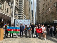 Nyu-Yorkda Azərbaycanın Müstəqillik Günü münasibətilə bayraq qaldırma mərasimi keçirilib (FOTO)