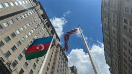 Nyu-Yorkda Azərbaycanın Müstəqillik Günü münasibətilə bayraq qaldırma mərasimi keçirilib (FOTO)