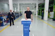 Prezident İlham Əliyev Xankəndidə iş əlcəkləri istehsalı müəssisəsinin açılışında iştirak edib (FOTO)