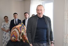 Prezident İlham Əliyev Şuşanın Böyük Qaladərəsi kəndində görülən işlərlə tanış olub, sakinlərlə görüşüb (FOTO/VİDEO)