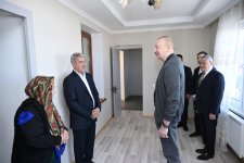 Prezident İlham Əliyev Şuşanın Böyük Qaladərəsi kəndində görülən işlərlə tanış olub, sakinlərlə görüşüb (FOTO/VİDEO)