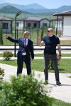 Prezident İlham Əliyev Xocalıda hərbi qulluqçular üçün nəzərdə tutulan fərdi evlərdə yaradılmış şəraitlə tanış olub (FOTO)