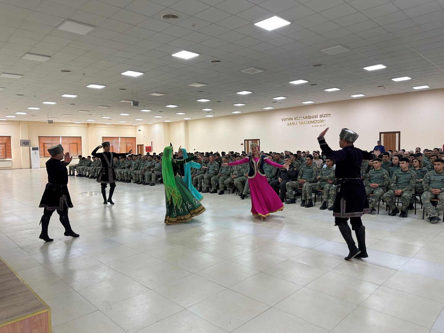 Azərbaycan Ordusunda Qurban bayramı və 28 May - Müstəqillik Günü münasibətilə silsilə tədbirlər keçirilib (FOTO)