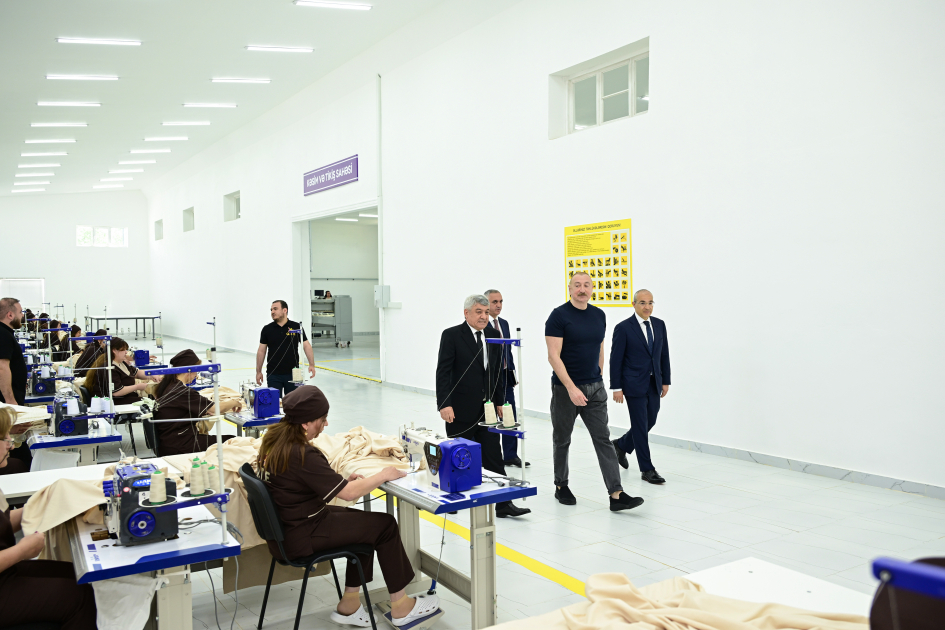 Prezident İlham Əliyev Xocalı şəhərində “Qarabağ Tekstil Evi” MMC-nin açılışında iştirak edib (FOTO)