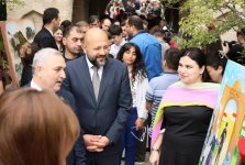 İçərişəhərdə "Qarabağ Mədəniyyət Xəritəsi - Hər Rayonun Öz Səsi" festivalının açılışı olub (FOTO)