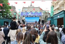 İçərişəhərdə "Qarabağ Mədəniyyət Xəritəsi - Hər Rayonun Öz Səsi" festivalının açılışı olub (FOTO)