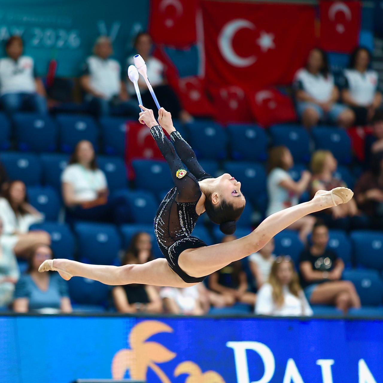Azərbaycanın bədii gimnastları Bolqarıstanda Avropa Çempionatında iştirak ediblər (FOTO)