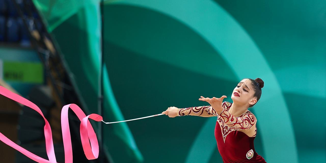 Azərbaycanın bədii gimnastları Bolqarıstanda Avropa Çempionatında iştirak ediblər (FOTO)