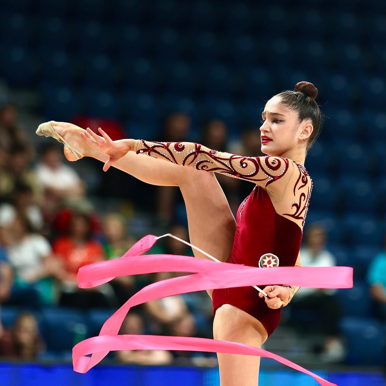 Azərbaycanın bədii gimnastları Bolqarıstanda Avropa Çempionatında iştirak ediblər (FOTO)