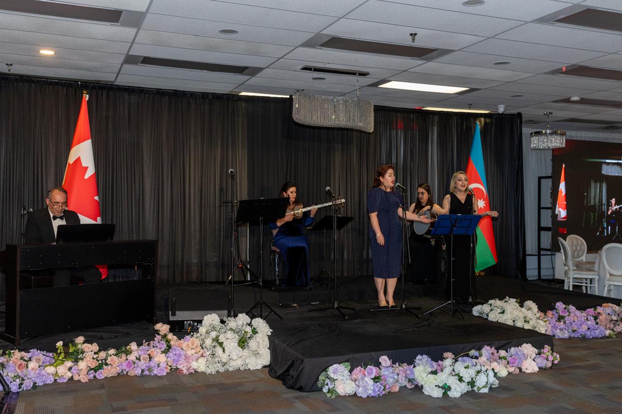 Ottavada Azərbaycanın Müstəqillik Günü qeyd olunub (FOTO)
