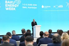 Prezident İlham Əliyev Bakı 31-ci “Baku Energy Forum”un rəsmi açılış mərasimində iştirak edir (FOTO)