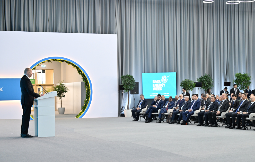 Prezident İlham Əliyev Bakı 31-ci “Baku Energy Forum”un rəsmi açılış mərasimində iştirak edib (FOTO/VİDEO)