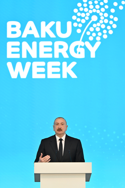 Prezident İlham Əliyev Bakı 31-ci “Baku Energy Forum”un rəsmi açılış mərasimində iştirak edir (FOTO)